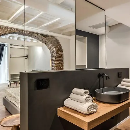 Vicolo Orsoline Piazza Spagna *