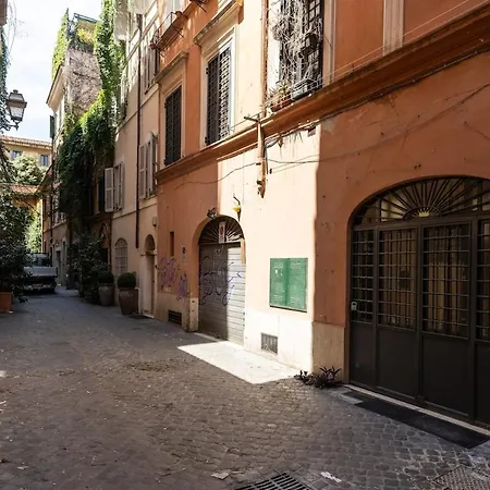 Vicolo Orsoline Piazza Spagna * Rome