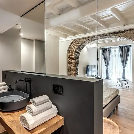 Vicolo Orsoline Piazza Spagna アパート